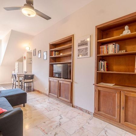 Apartamento Casa Valeggio Attic Apt Few Steps From Porta Nuova Turín Exterior foto
