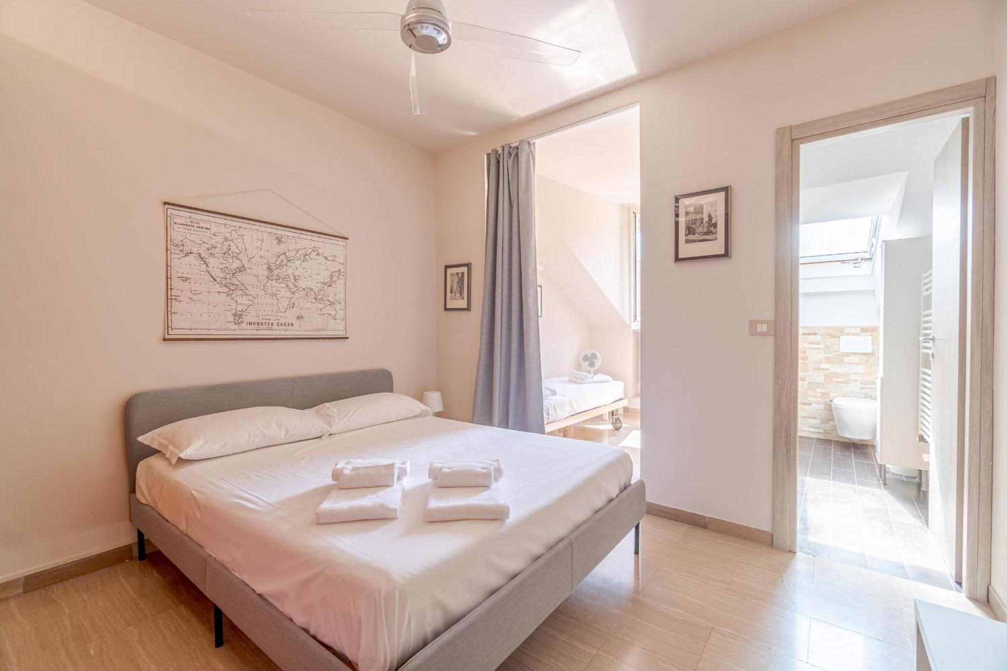 Apartamento Casa Valeggio Attic Apt Few Steps From Porta Nuova Turín Exterior foto