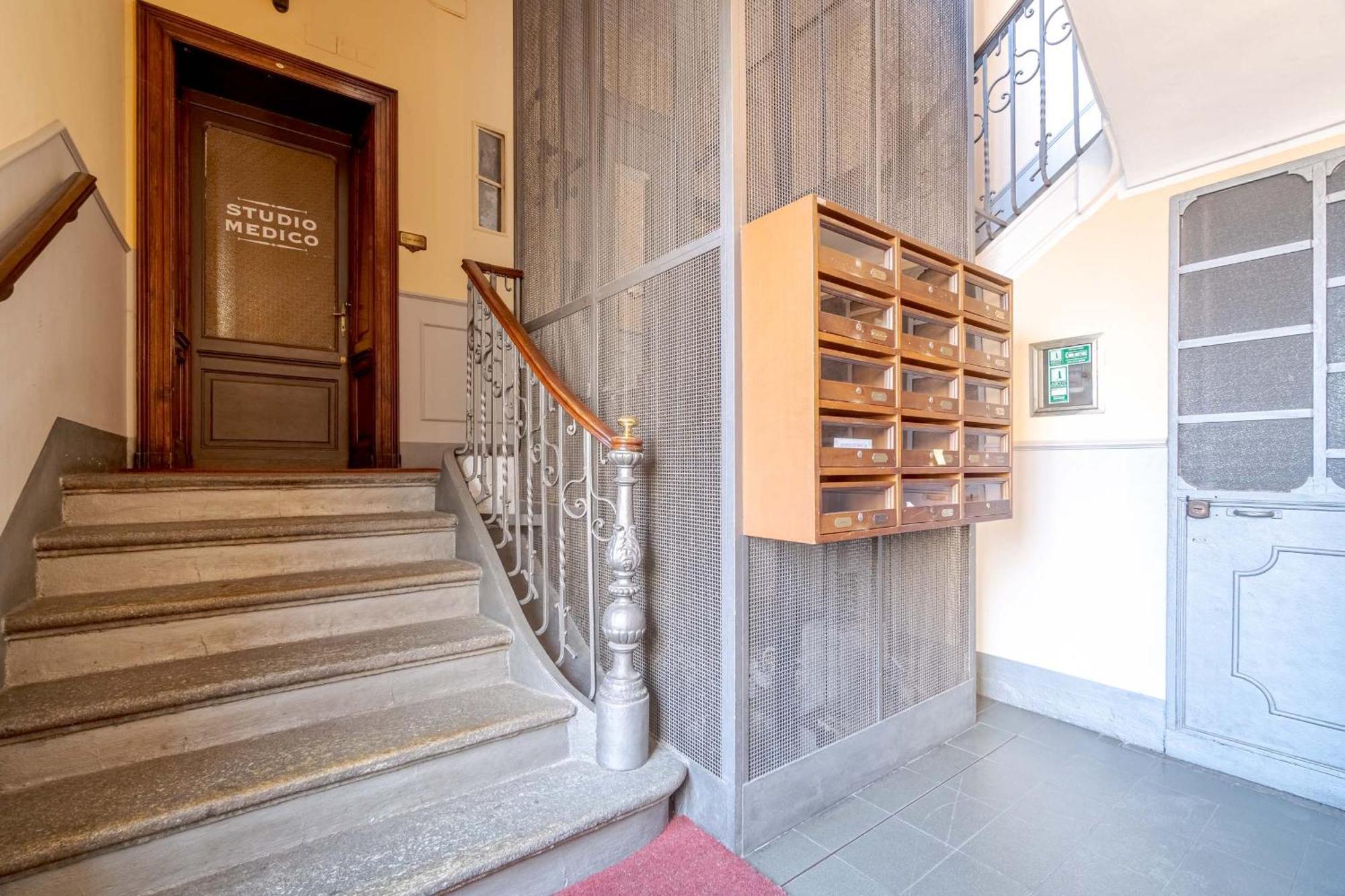 Apartamento Casa Valeggio Attic Apt Few Steps From Porta Nuova Turín Exterior foto